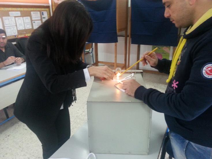 ΠΡΟΕΔΡΙΚΕΣ: Πάνω από τους μισούς ψήφισαν στην Πάφο - Δείχνει μεγάλη η αποχή